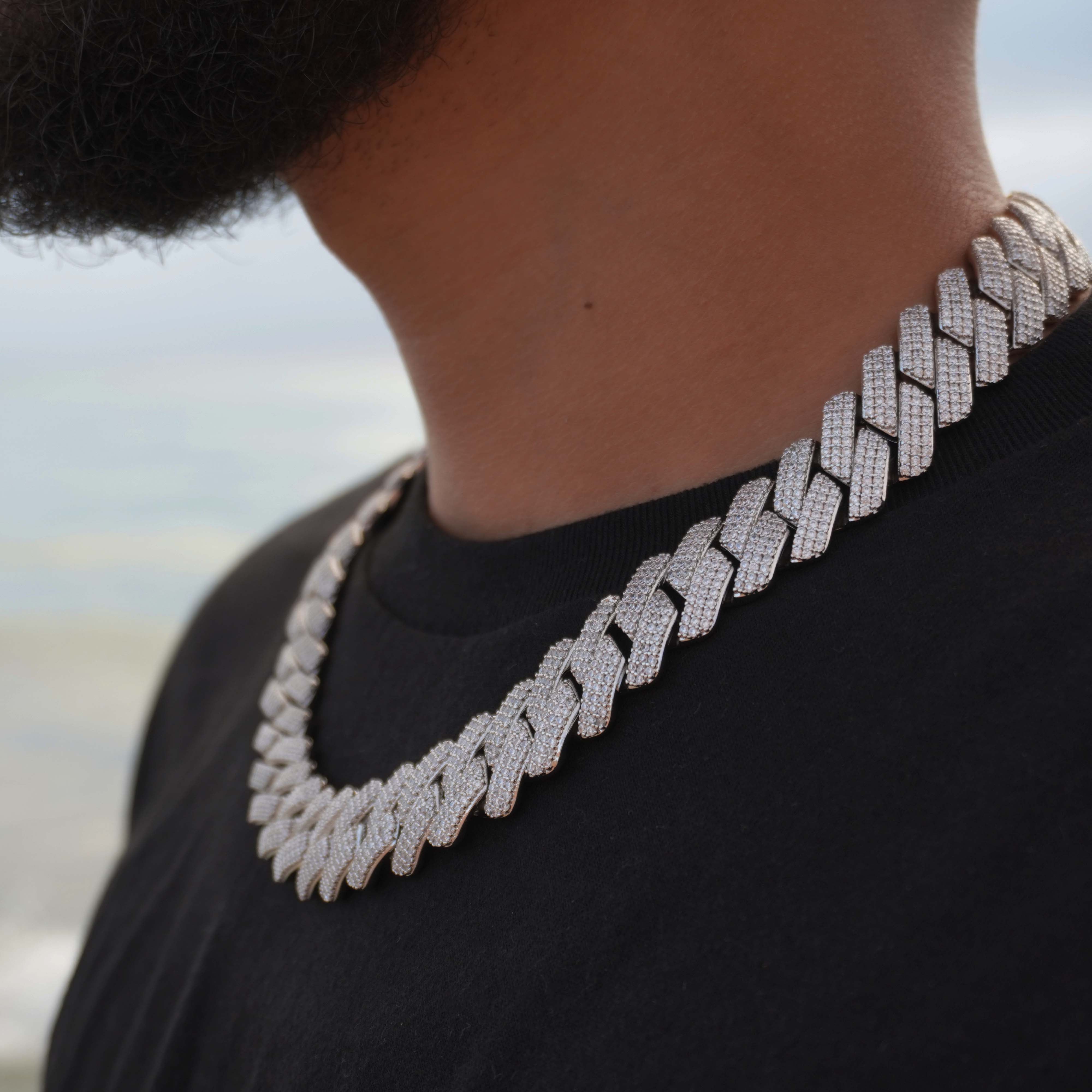 19MM Prong Set Cuban Link